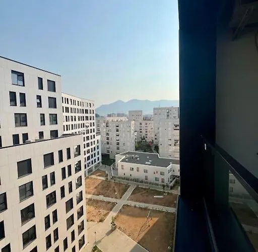 Urban Oasis Magnet Апартаменты